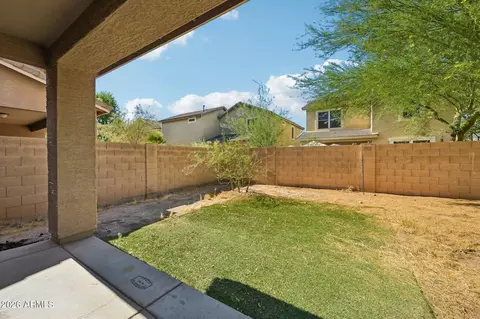 Exterior - 2330 E Pecan Rd, Phoenix, AZ 85040 photo 3 of 6