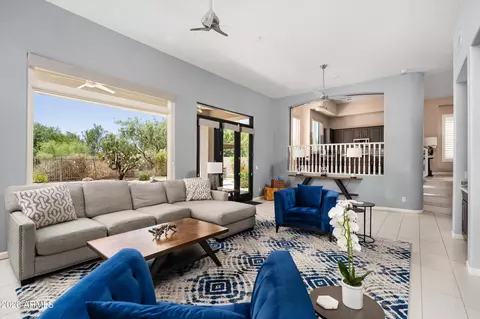 Living - 5241 E Hashknife Rd, Phoenix, AZ 85054 photo 4 of 4