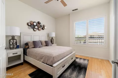 Bedroom - 5241 E Hashknife Rd, Phoenix, AZ 85054 photo 3 of 4