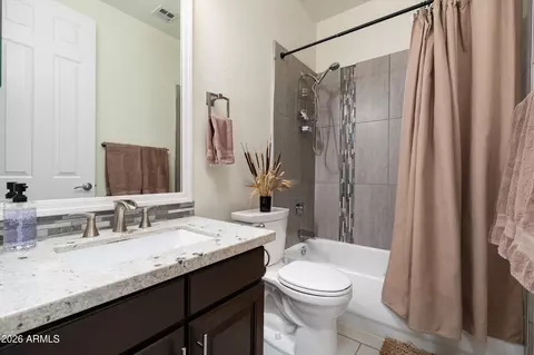 Bath - 5241 E Hashknife Rd, Phoenix, AZ 85054 photo 5 of 5