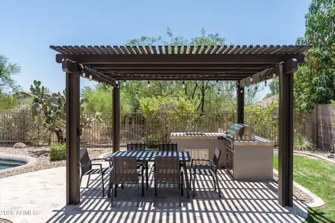Exterior - 5241 E Hashknife Rd, Phoenix, AZ 85054 photo 5 of 5