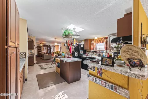 Kitchen - 1602 W Hereford Rd, Taylor, AZ 85939 photo 2 of 3