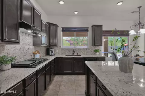 Kitchen - 3971 E Scout Pass, Phoenix, AZ 85050 photo 3 of 5