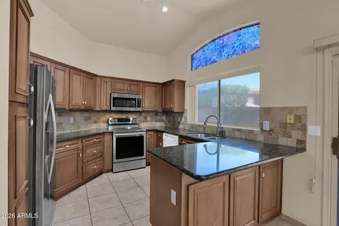 Kitchen - 4003 E Anderson Dr, Phoenix, AZ 85032 photo 1 of 5
