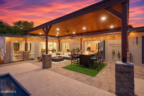 6504 W Corrine Dr, Glendale, AZ 85304