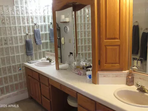 Bath - 4863 N Genes Ln, Pine, AZ 85544 photo 1 of 7