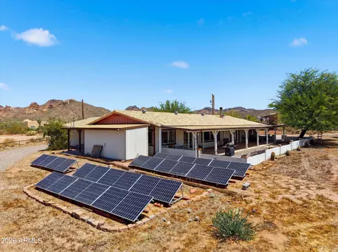 Exterior - 1299 E Canyon St, Apache Junction, AZ 85119 photo 5 of 6