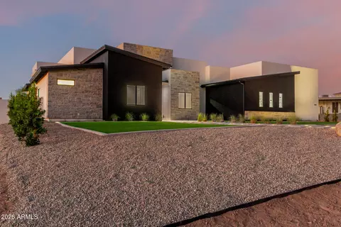 Exterior - 8304 E Quill St, Mesa, AZ 85207 photo 3 of 15