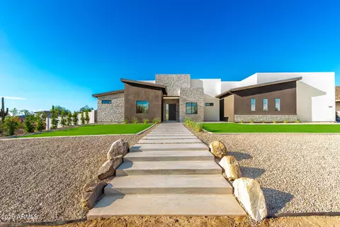 Exterior - 8304 E Quill St, Mesa, AZ 85207 photo 5 of 15