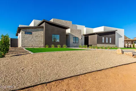 Exterior - 8304 E Quill St, Mesa, AZ 85207 photo 7 of 15