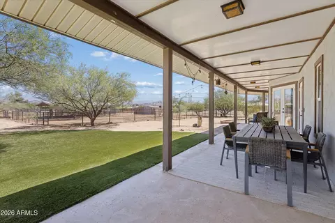 Exterior - 34834 N 3rd Ave, Phoenix, AZ 85086 photo 7 of 12