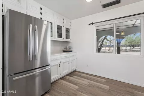 Kitchen - 34834 N 3rd Ave, Phoenix, AZ 85086 photo 5 of 5