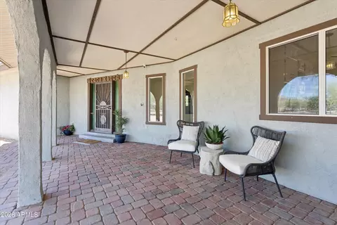 Exterior - 34834 N 3rd Ave, Phoenix, AZ 85086 photo 6 of 12