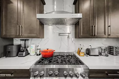 Kitchen - 4136 E Glenrosa Ave, Phoenix, AZ 85018 photo 5 of 5