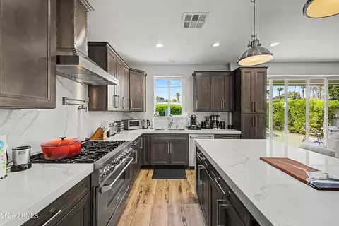 Kitchen - 4136 E Glenrosa Ave, Phoenix, AZ 85018 photo 4 of 5