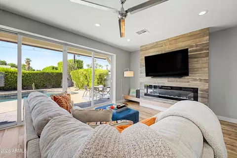 Living - 4136 E Glenrosa Ave, Phoenix, AZ 85018 photo 2 of 4