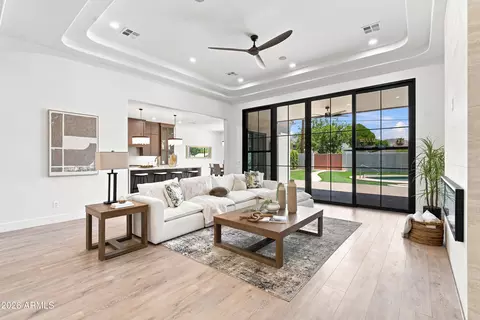 Living - 6829 N 14th St, Phoenix, AZ 85014 photo 8 of 10