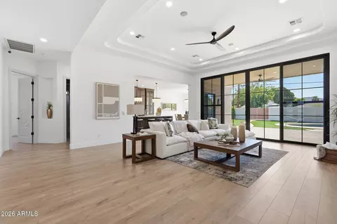 Living - 6829 N 14th St, Phoenix, AZ 85014 photo 4 of 10
