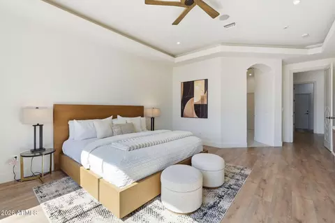Bedroom - 6829 N 14th St, Phoenix, AZ 85014 photo 6 of 8