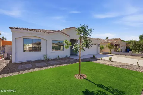 Exterior - 6829 N 14th St, Phoenix, AZ 85014 photo 2 of 10
