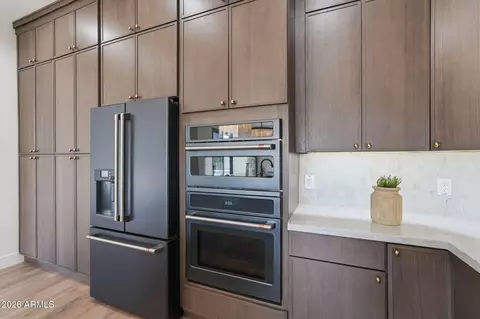Kitchen - 6829 N 14th St, Phoenix, AZ 85014 photo 5 of 16