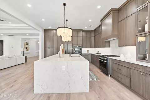 Kitchen - 6829 N 14th St, Phoenix, AZ 85014 photo 13 of 16