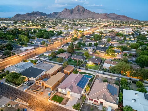 View/Area - 6829 N 14th St, Phoenix, AZ 85014 photo 1 of 1