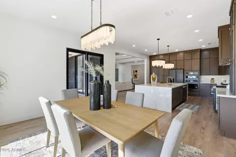 Dining - 6829 N 14th St, Phoenix, AZ 85014 photo 3 of 5