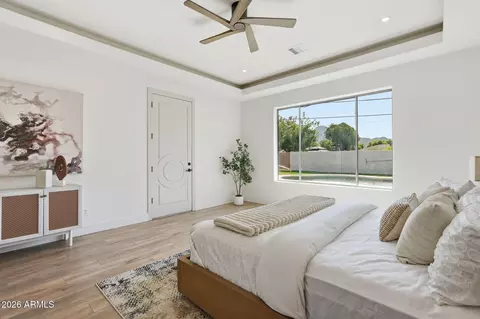 Bedroom - 6829 N 14th St, Phoenix, AZ 85014 photo 5 of 8