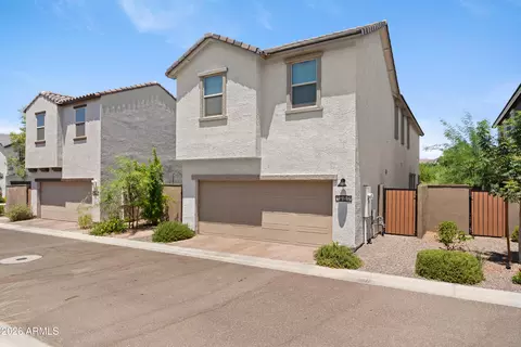 1989 W Hide Trl, Phoenix, AZ 85085