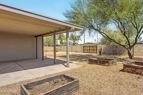 Exterior - 1882 Ellis Dr, Tempe, AZ 85282 photo 2 of 3
