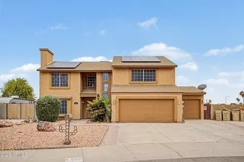 6207 W Maui Ln, Glendale, AZ 85306
