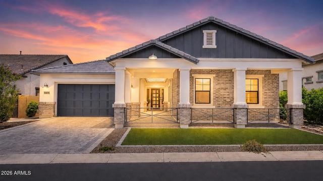 8142 E Jaeger St, Mesa, AZ 85207