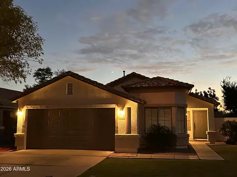 Exterior - 3566 S Seton Ave, Gilbert, AZ 85297 photo 2 of 8