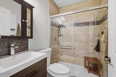 Bath - 1908 E Pinchot Ave, Phoenix, AZ 85016 photo 1 of 2