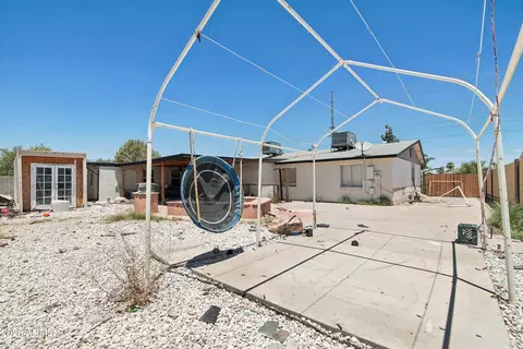 Exterior - 3829 W Thunderbird Rd, Phoenix, AZ 85053 photo 5 of 6