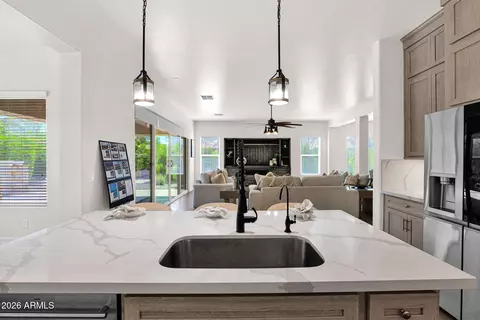 Kitchen - 2282 E Tomahawk Dr, Gilbert, AZ 85298 photo 4 of 4
