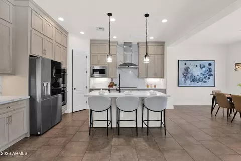 Kitchen - 2282 E Tomahawk Dr, Gilbert, AZ 85298 photo 2 of 4