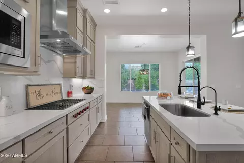 Kitchen - 2282 E Tomahawk Dr, Gilbert, AZ 85298 photo 3 of 7