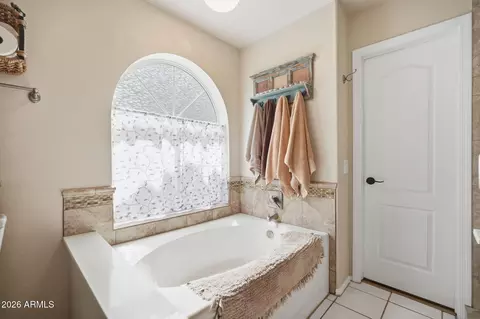 Bath - 3244 E Rosemonte Dr, Phoenix, AZ 85050 photo 3 of 3