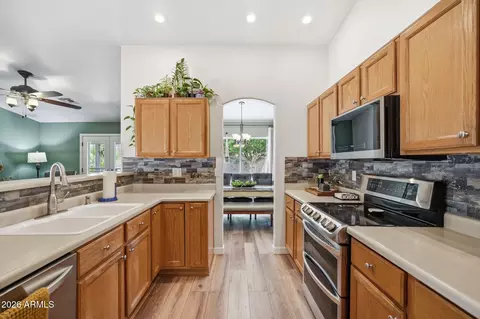 Kitchen - 3244 E Rosemonte Dr, Phoenix, AZ 85050 photo 2 of 6