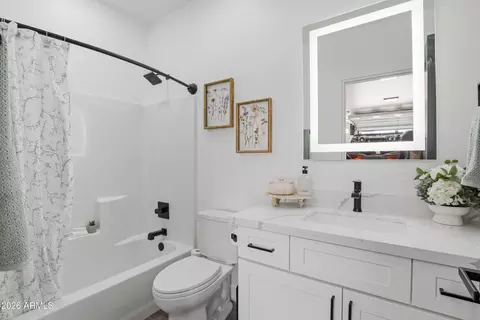 Bath - 153 E Saddleback Trl, Payson, AZ 85541 photo 10 of 11