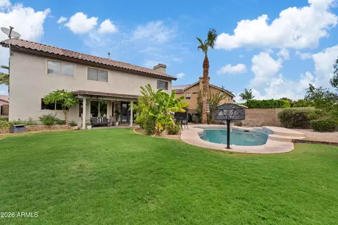 Exterior - 4245 E Meadow Dr, Phoenix, AZ 85032 photo 6 of 8