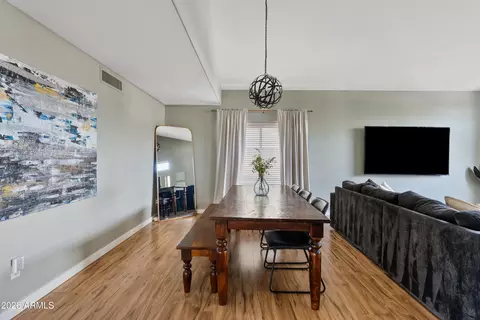 Dining - 4245 E Meadow Dr, Phoenix, AZ 85032 photo 1 of 3