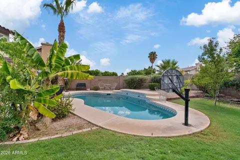Exterior - 4245 E Meadow Dr, Phoenix, AZ 85032 photo 7 of 8