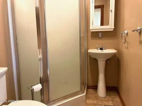 Bath - 220 Opera Dr # -A, Bisbee, AZ 85603 photo 1 of 3