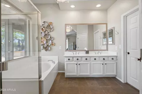 Bath - 4212 E Marshall Ave, Gilbert, AZ 85297 photo 1 of 3