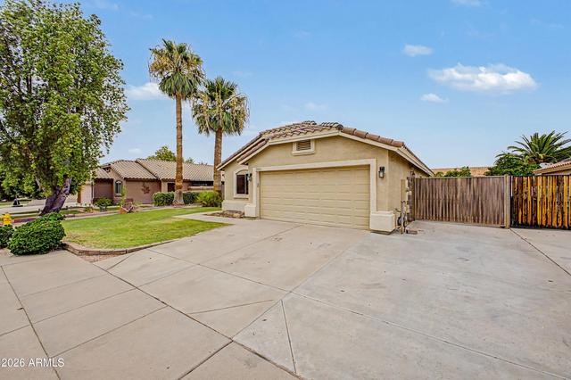 9310 Ellis St, Mesa, AZ 85207