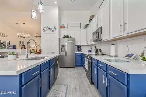Kitchen - 8544 E Ocaso Ave, Mesa, AZ 85212 photo 4 of 4