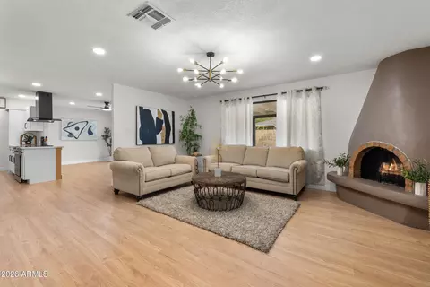 Living - 14214 N 36th Ave, Phoenix, AZ 85053 photo 2 of 4